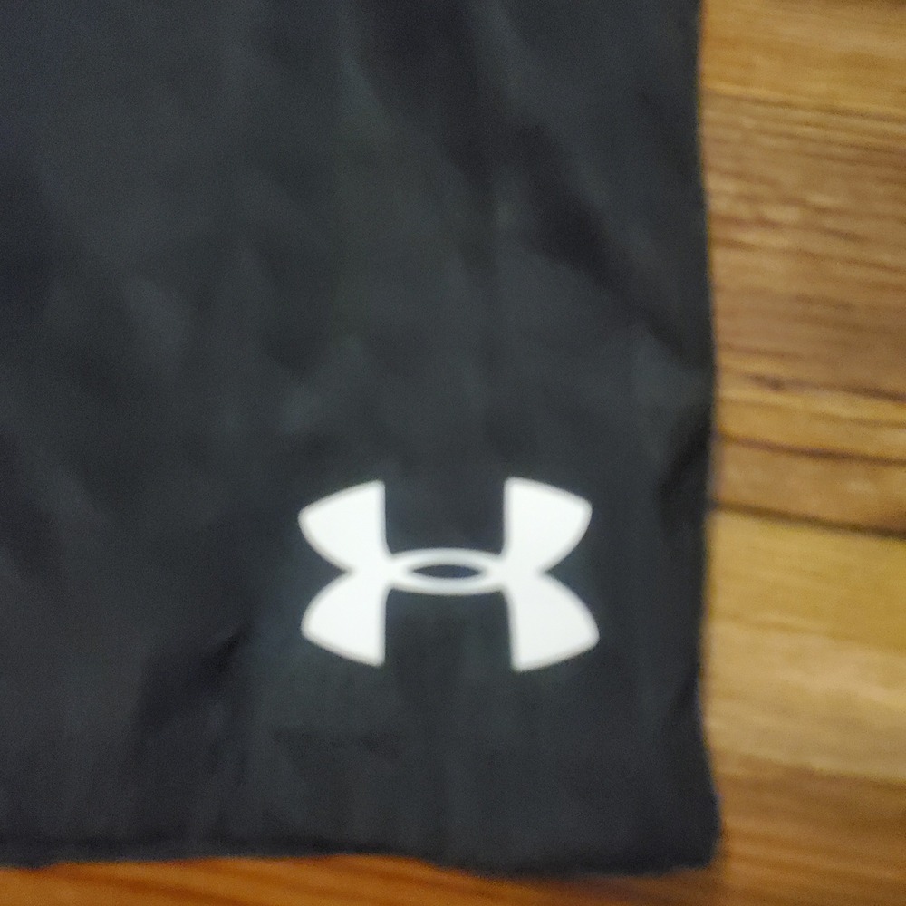Under Armour Mens Sz 36 HeatGear Board Shorts Loose Black Geometric Swim Trunks - Picture 4 of 4